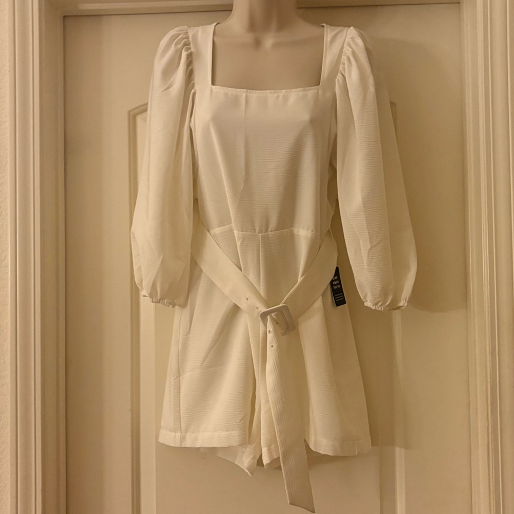 Express‎ Square Neck Romper With Belt Long Sleeve